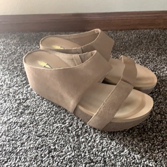 Volatile leather suede sandal slide platform 8 new